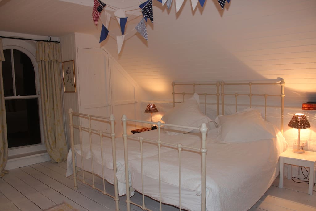 Spacious, light, pretty bedroom