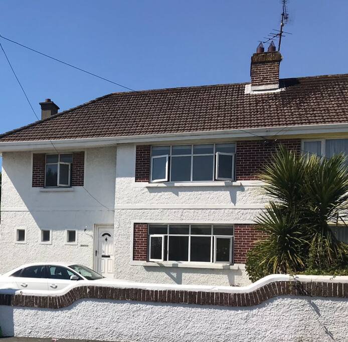 4 Bedroom House in Buncrana Center