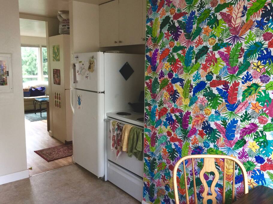 Full kitchen