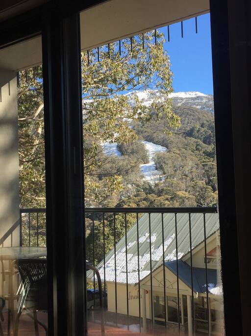 View from the sofa towards Crackenback...
(01/06/17)