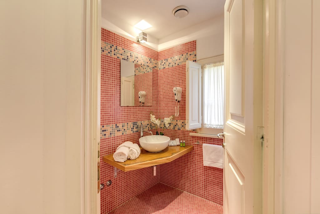 Bagno privato in camera