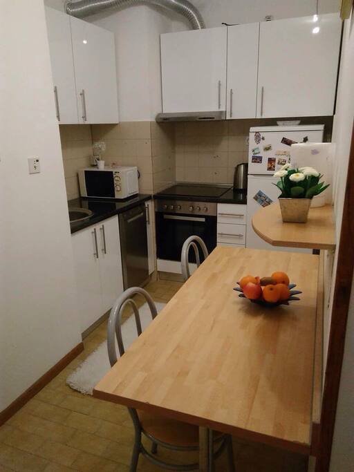 comfort and modern equipt kitchen ( dish machine, microwave,cooker, fridge)