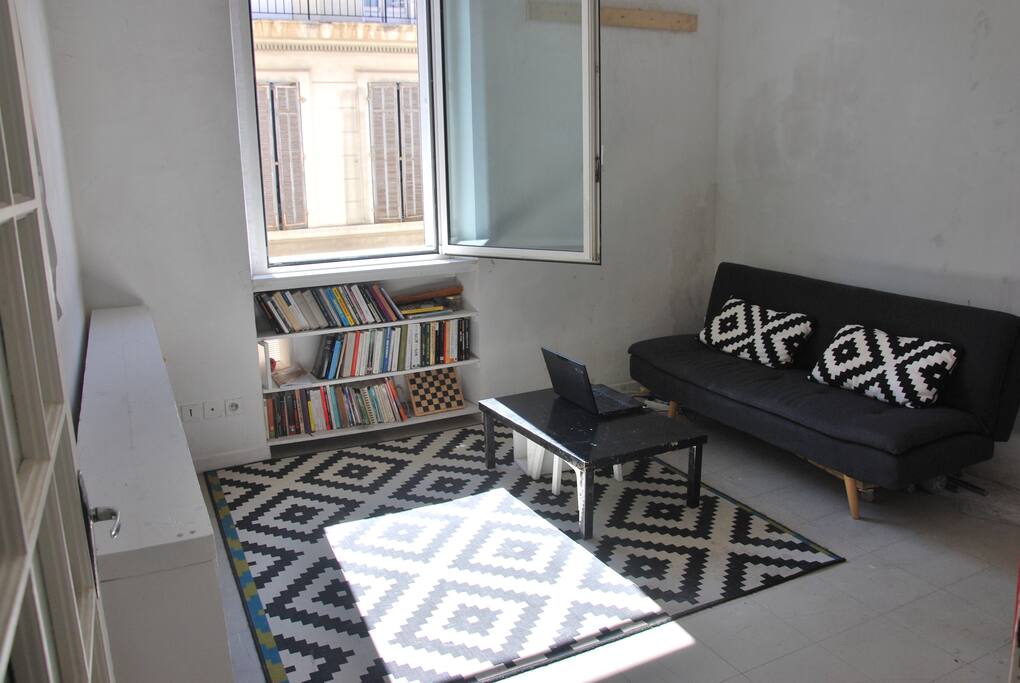 Living room/ Pièce de vie
