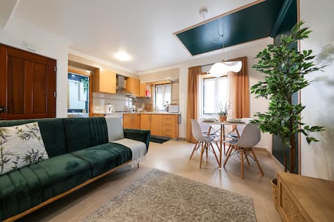 Top Airbnb: Apartment T1 - Nazaré. in Nazaré