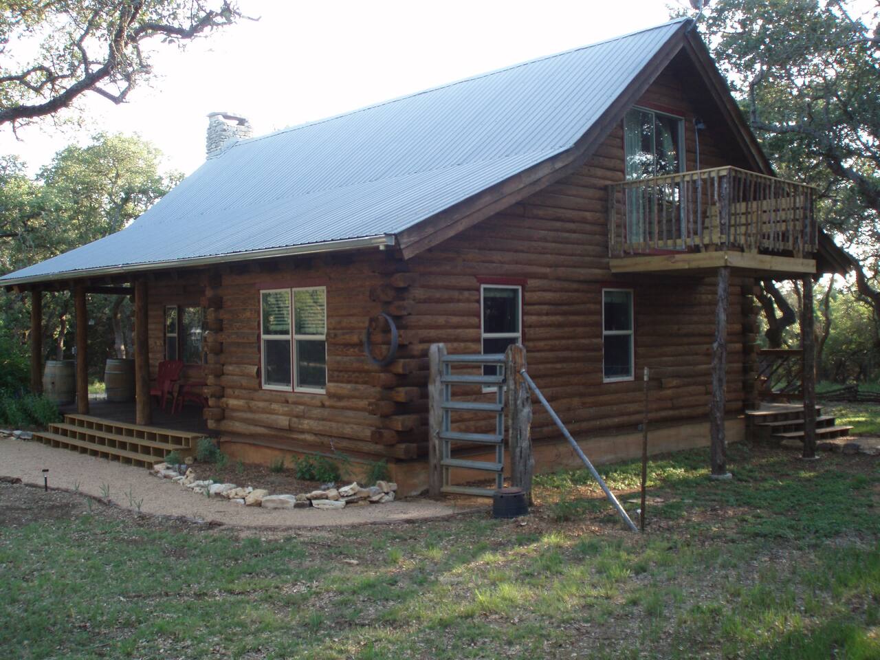 Wimberley Cabin In The Oaks Cabins For Rent In Wimberley