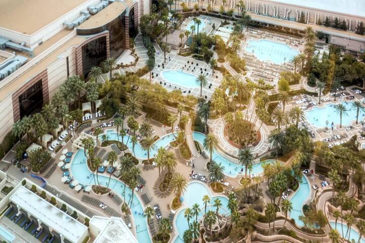 Strip View on Top Most Penthouse MegaResort Casino