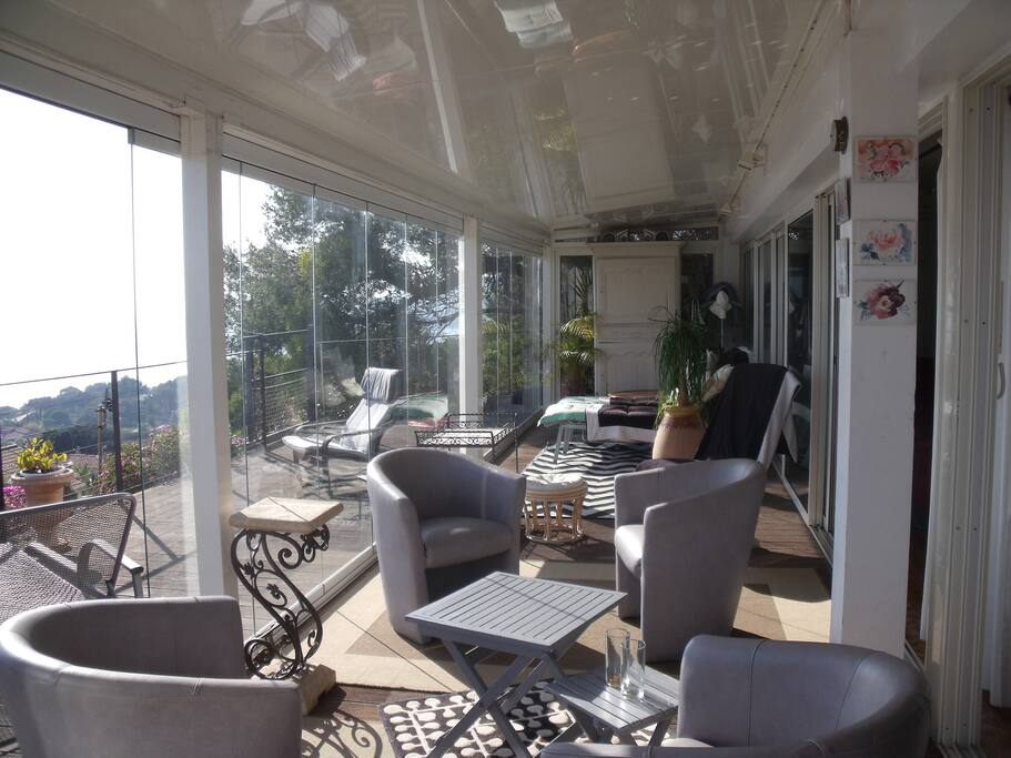 SALON VERANDA