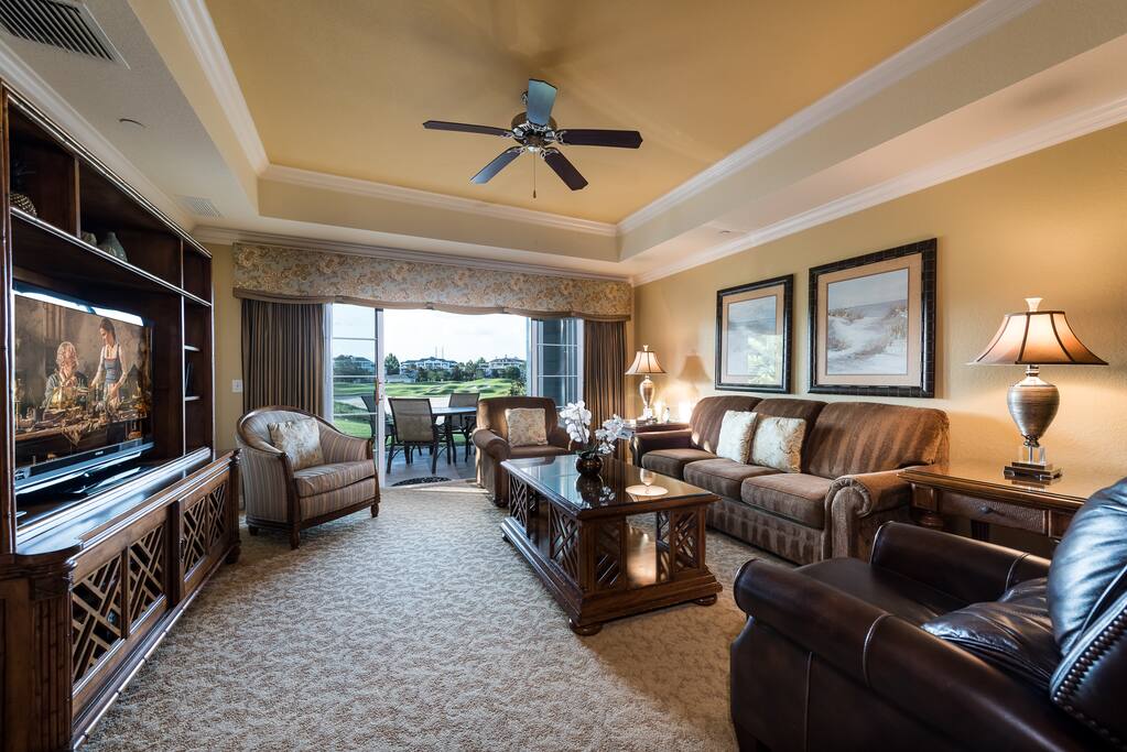 1100 Sunset View-23.jpg