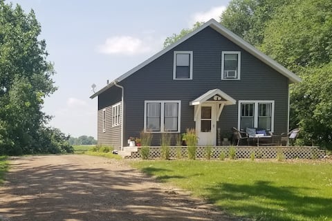 Bethesda Quaint Country Retreat