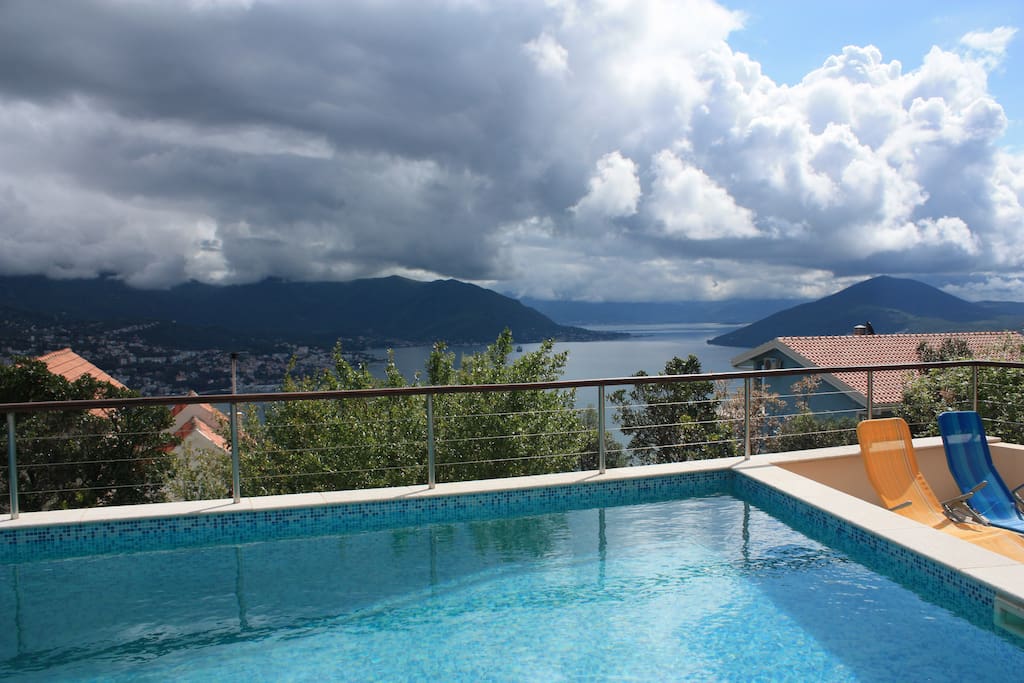 a pool with a view!