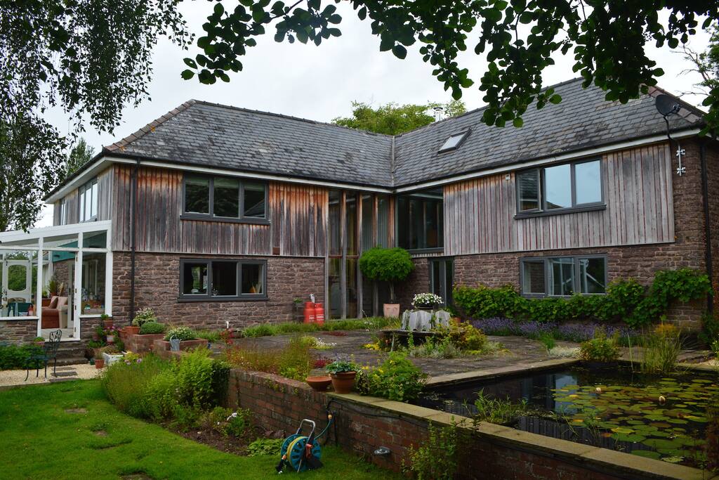 House and courtyard
