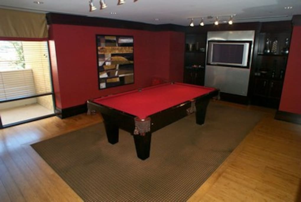 Clubroom/Billiards Room