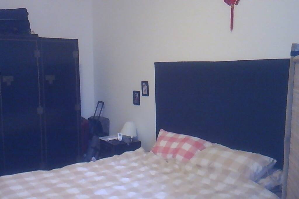 master room king bed