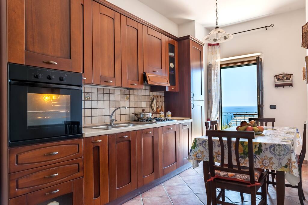 Cucina vista mare