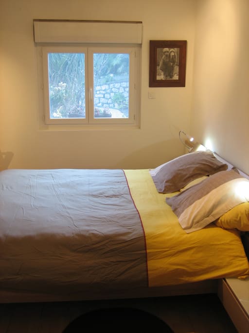 Chambre 1 avec lit queen size