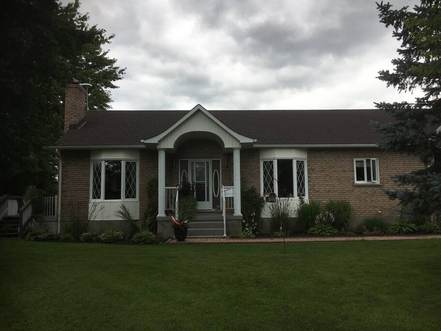 Welcome to our private retreat in the country yet minutes to the city!