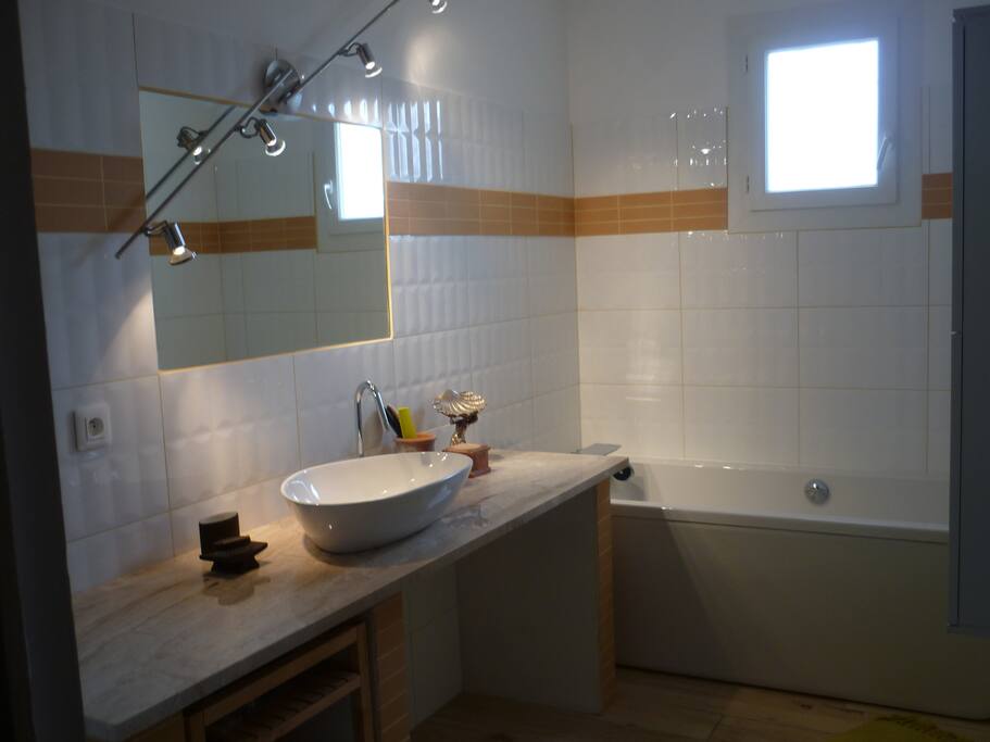 Salle de bain et WC séparé