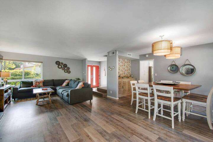 Beautiful Home 4BR 3BATH with LARGE backyard gallery image 3