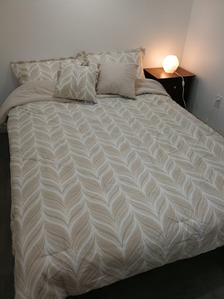 bedroom4