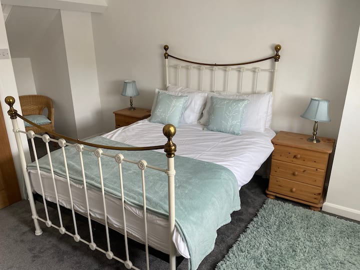 Bedroom 1, Double bed, sleeps 2