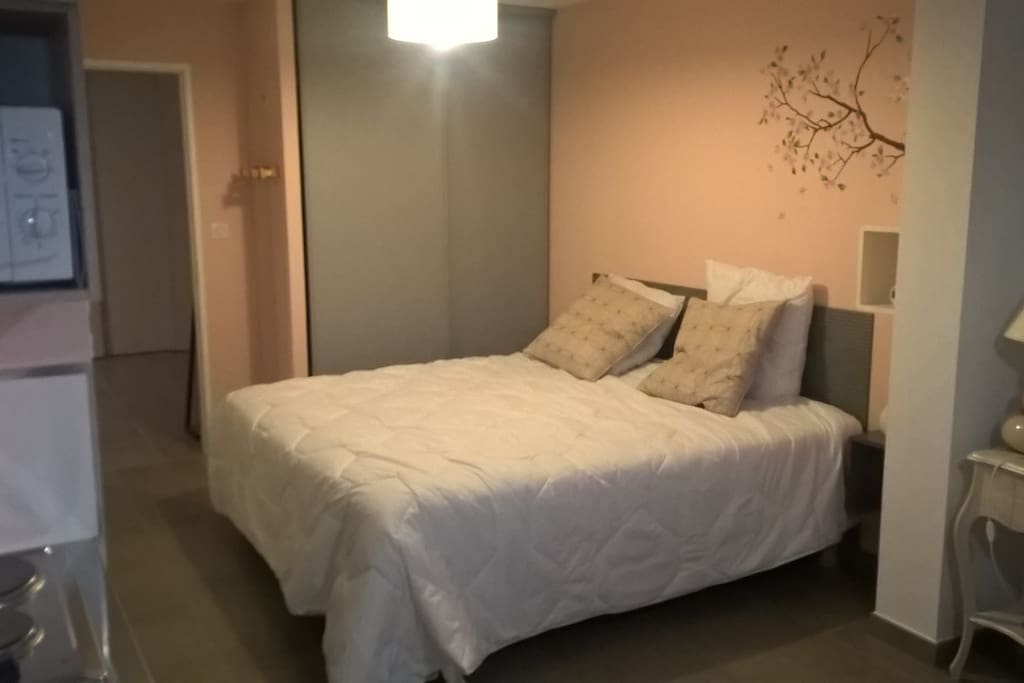 Literie neuve King size 180 x 200 cm