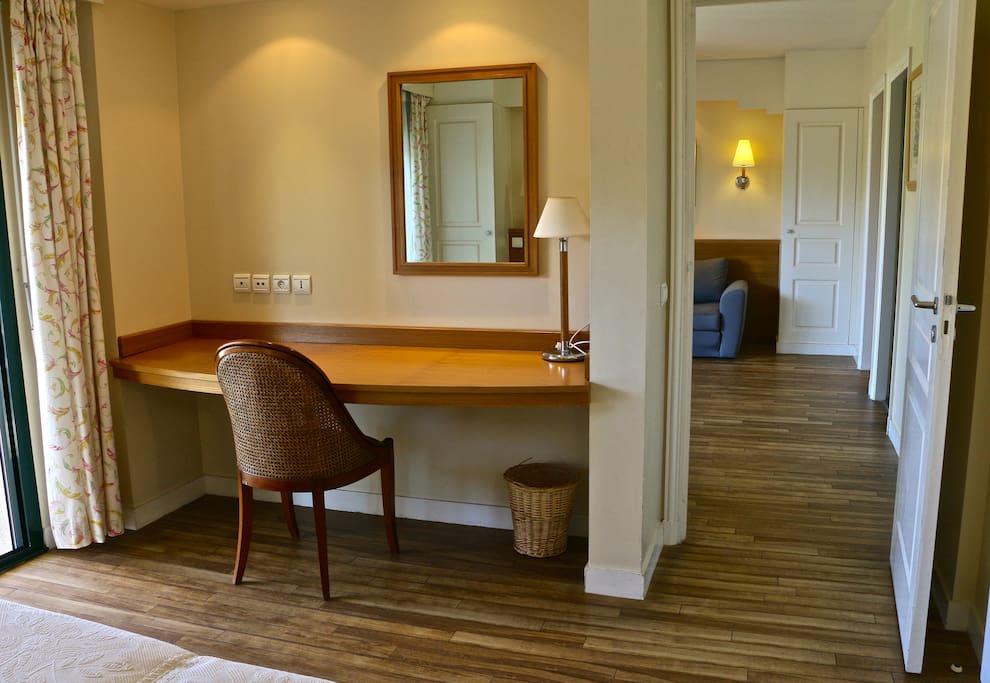 Chambre coin bureau