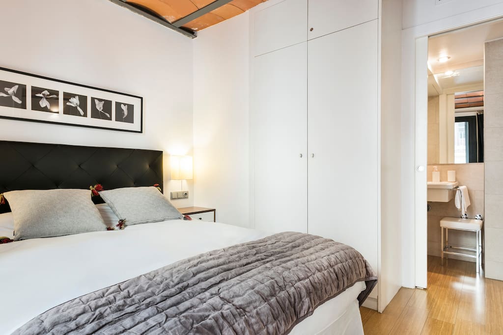 Main bedroom suite 2