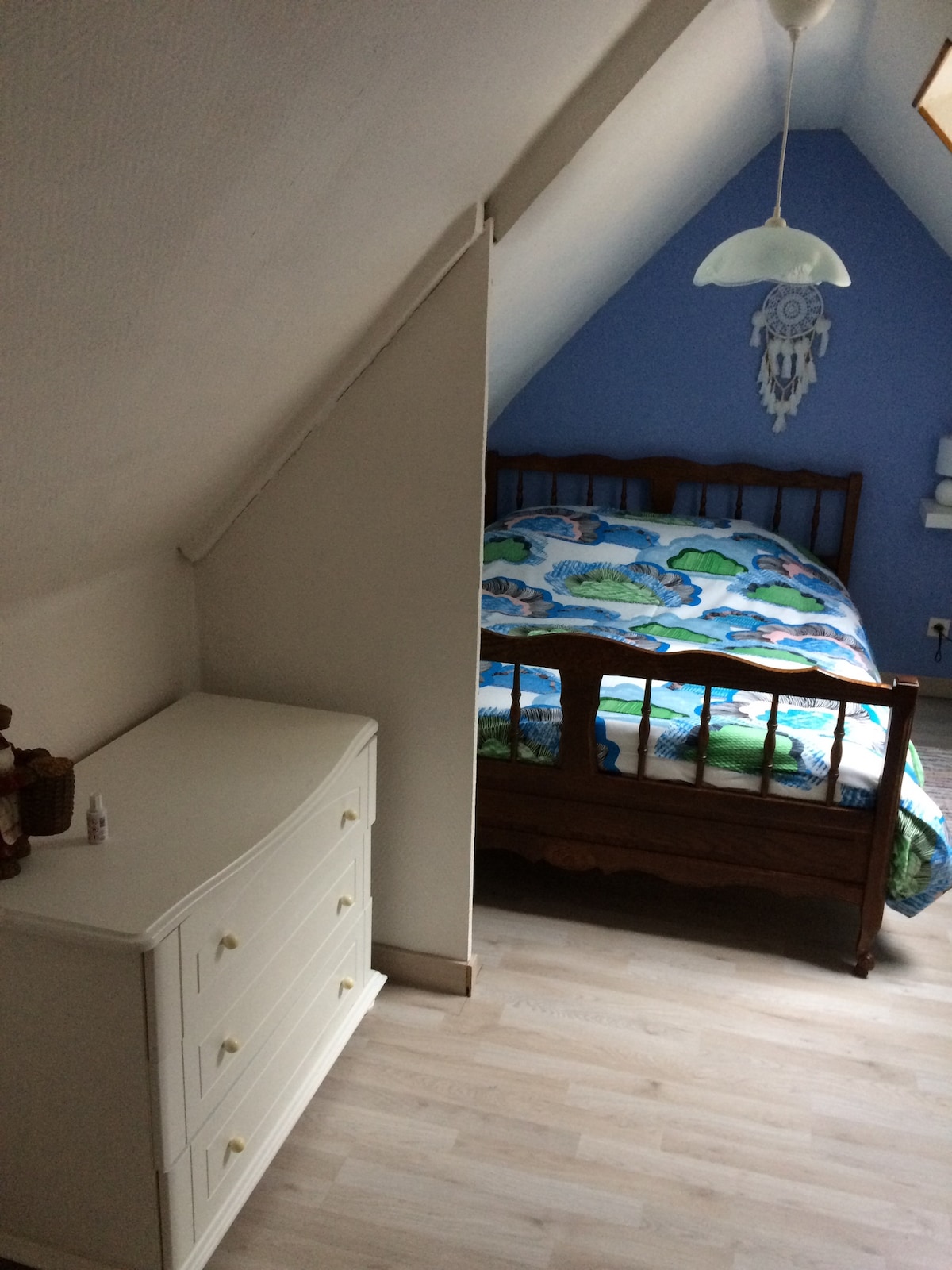 საძინებელი 2