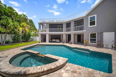 Island Pool House-ENTERTAINERS PARADISE