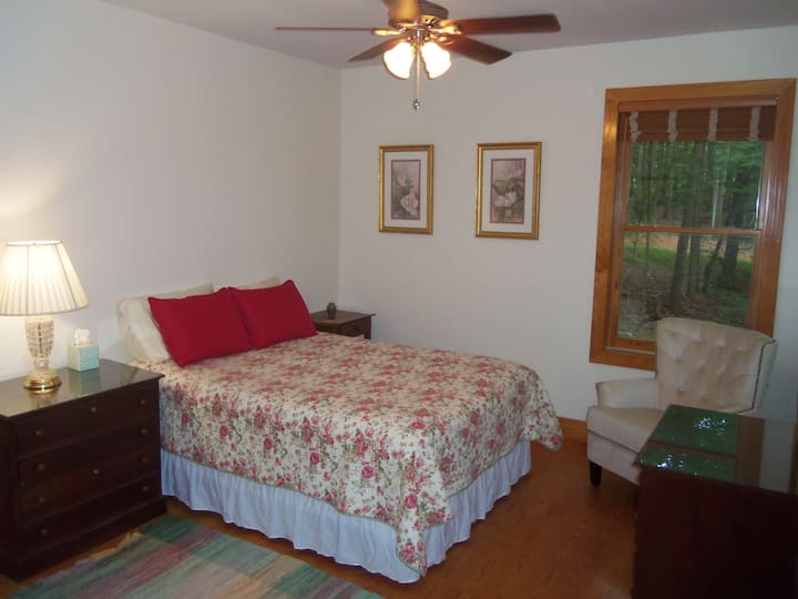 ห้องนอนใหญ่