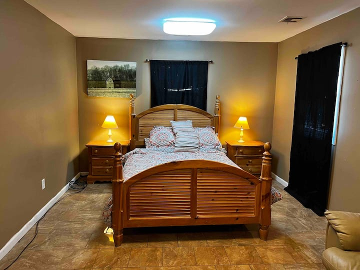 Big Bedroom In Edison Near Trainstation - Edison, NJ