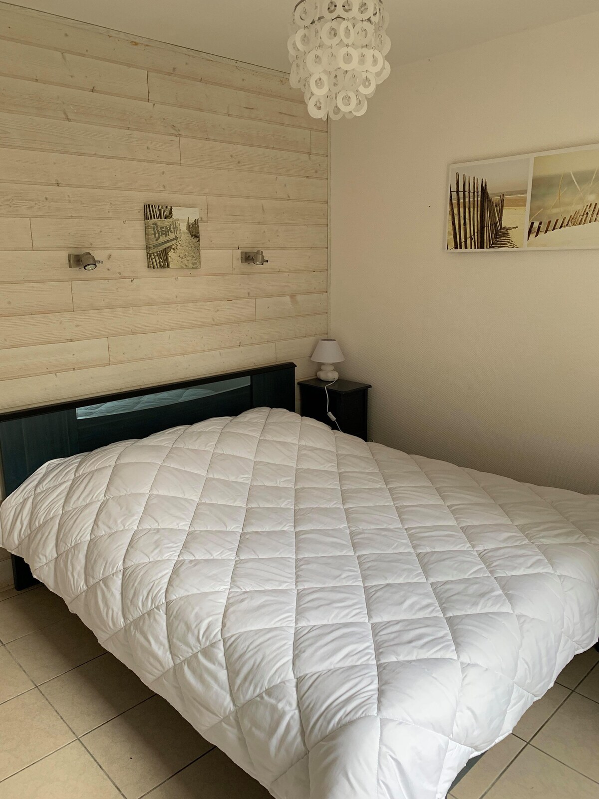 Dormitorio 3 con cama doble + cómoda