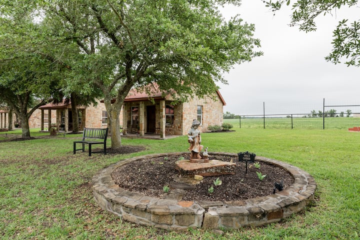 Twinkling Star At Rockin Star Ranch Farm Stays For Rent In Brenham Texas United States Twinkling Star At Rockin Star Ranch Farm Stays For Rent In Brenham Texas United States