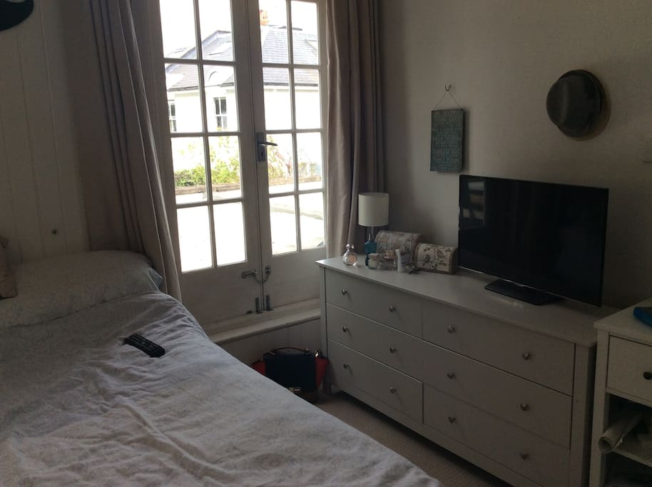 TV with wifi