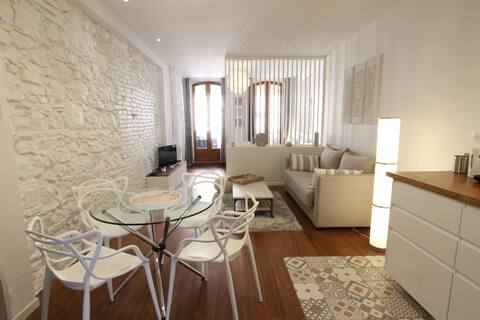 Charming studio with terrace.