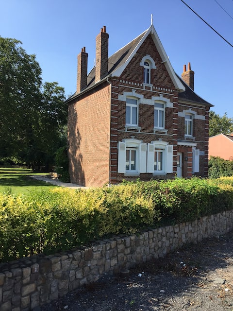 Top performing Airbnb: Gite *** * La "1923" in Pas De Calais