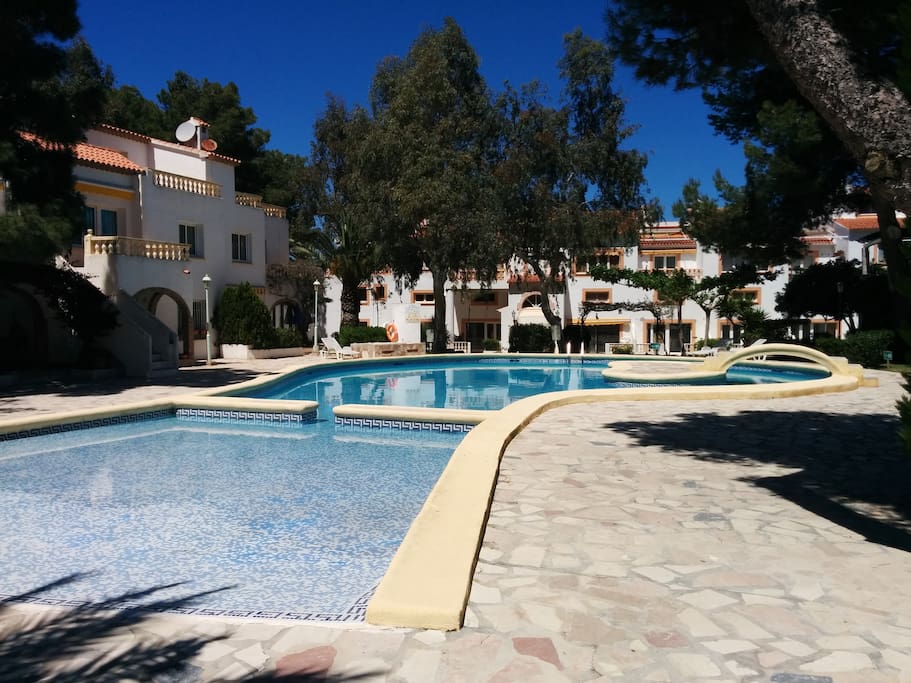 Piscina de la urbanización