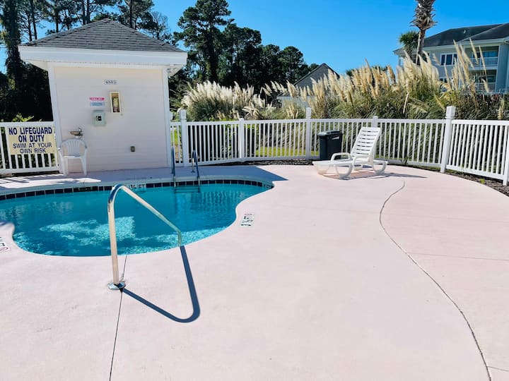 Myrtlewood Beautiful Spacious Condo - South Carolina