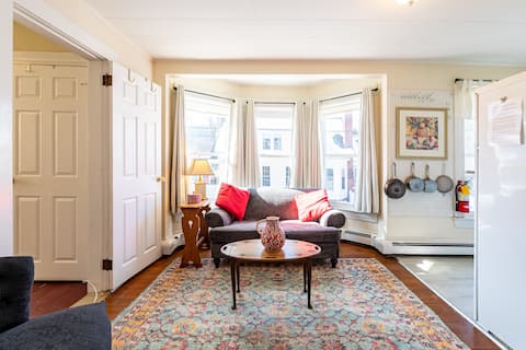 Quaint Vermont Village Apartment 2