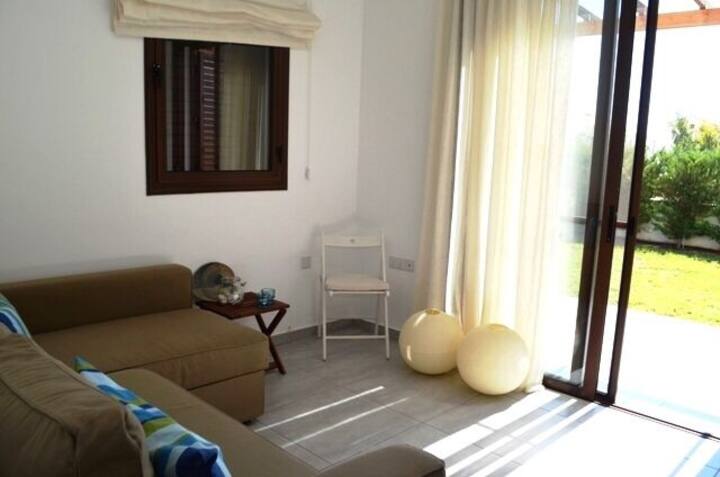 Ionion Luxury Villa - Larnaca
