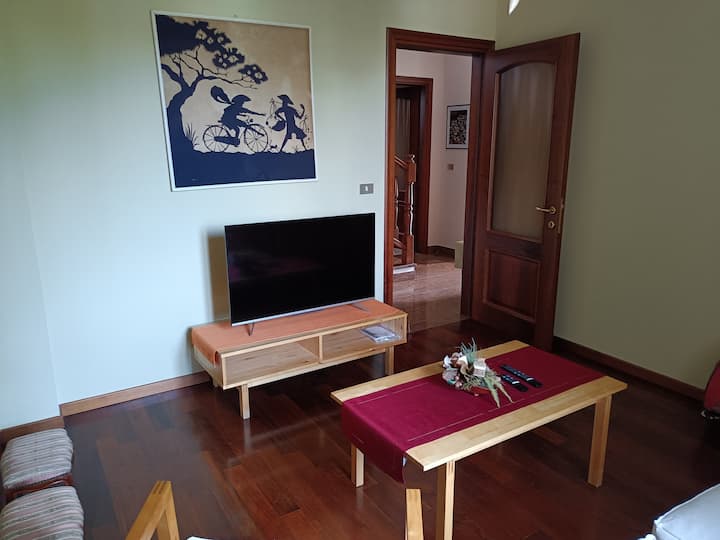 Casa Vicino Appartamento Con Giardino In Carrù - Provincia di Cuneo