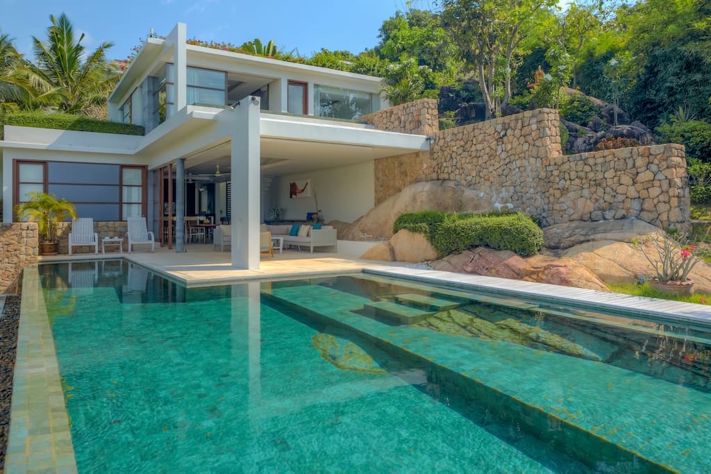Villa 2 Pool