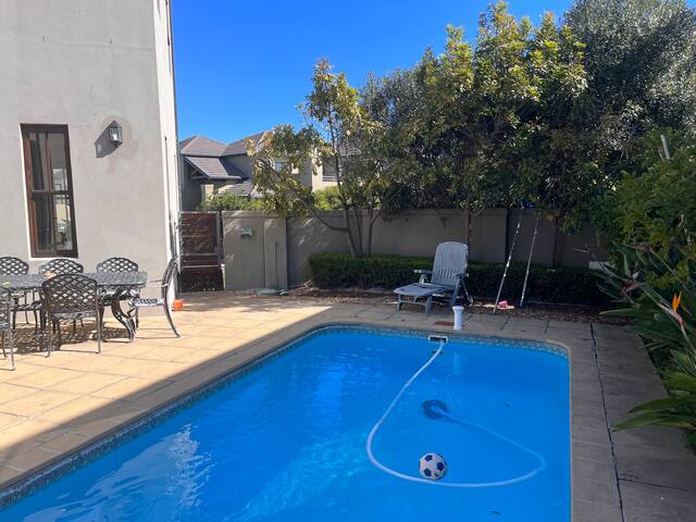 Jambase| Security Estate 1km to Beach Kite Surfing gallery image 2