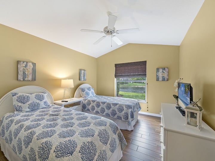 Habitación doble con dos dormitorios.