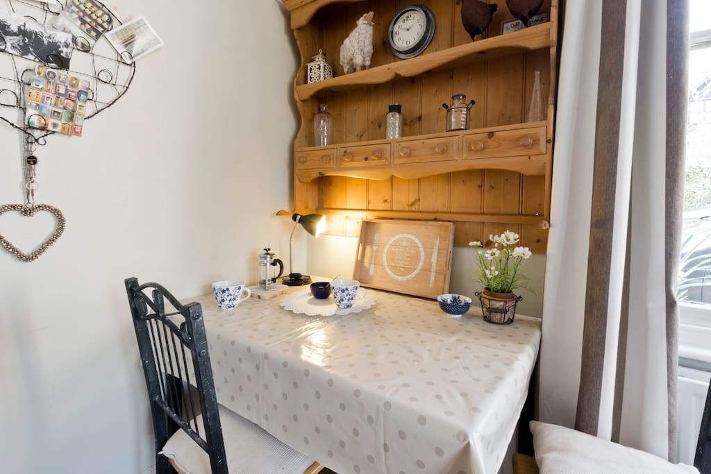 Table to eat at privately in your room or to work at with your laptop