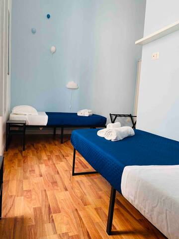 Apt ascensore, terrazza e cucina 4 min Toledo gallery image 4