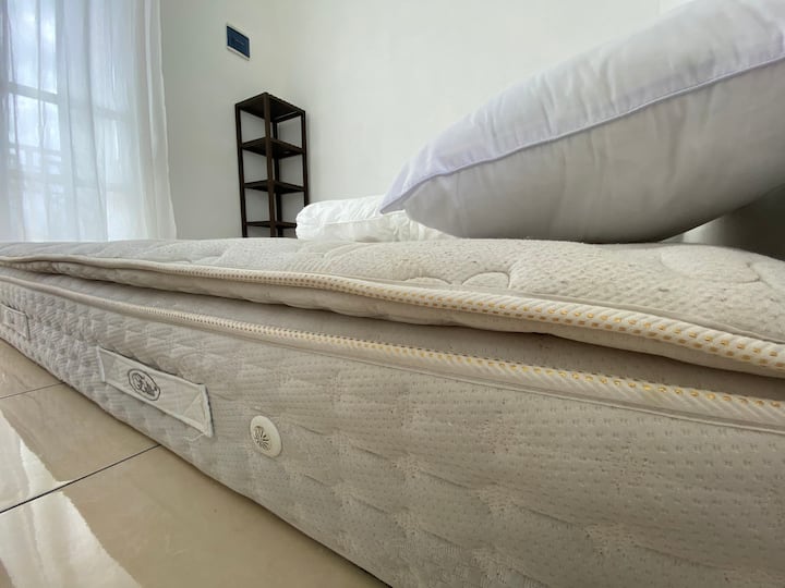 Spavaća soba 2 - bračni krevet (širine 180 - 200 cm