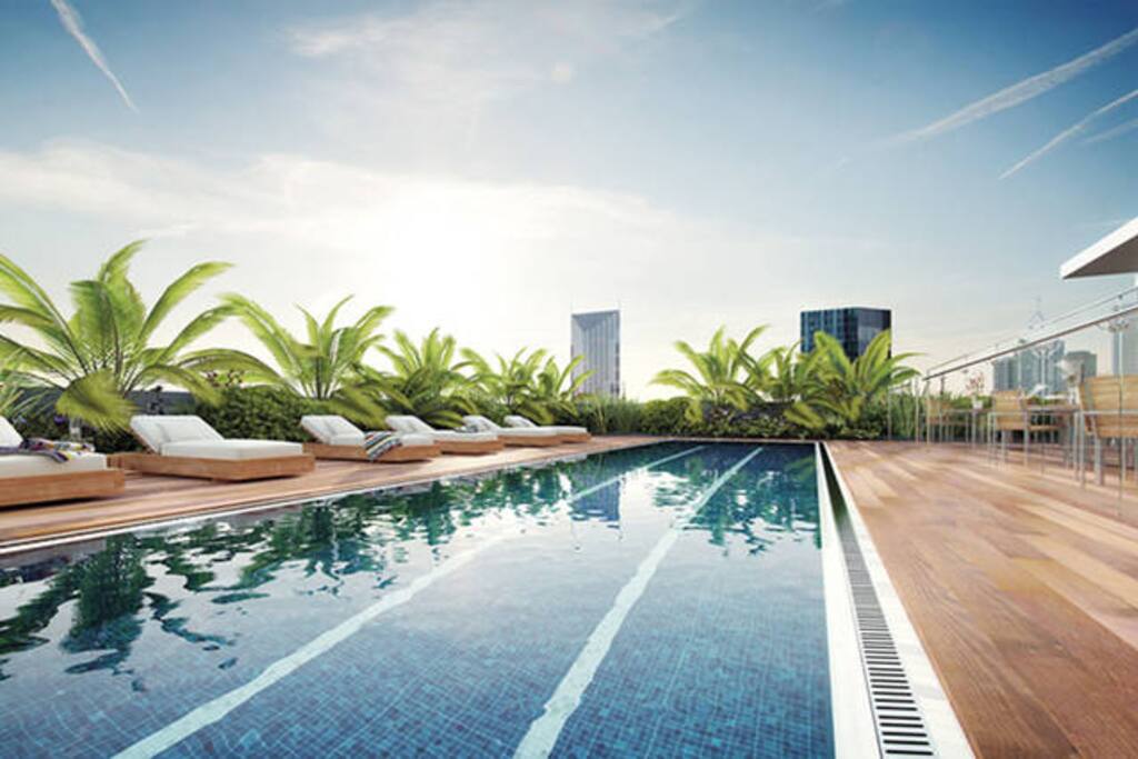 Rooftop pool on level 23