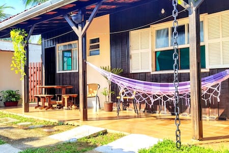 Chalé privativo 350m da praia wifi e churrasqueira