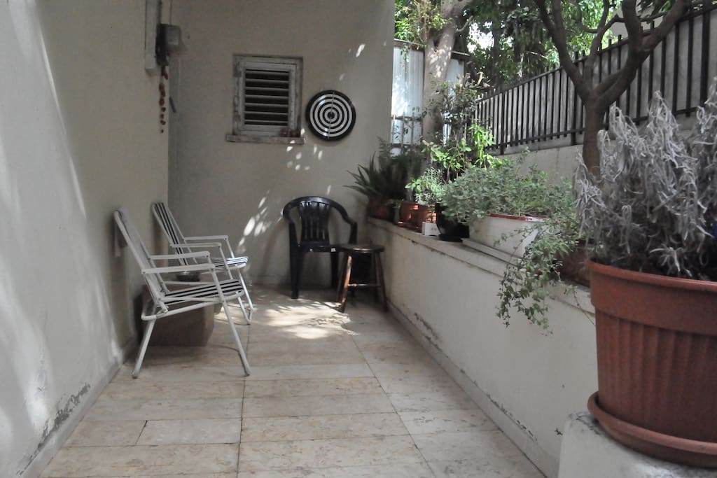 Porch/Garden